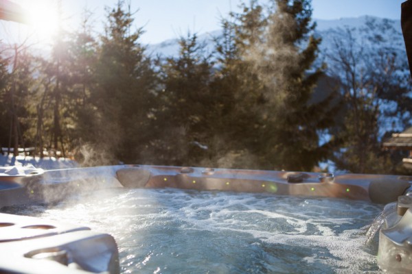 Chalets in Meribel with hot tubs