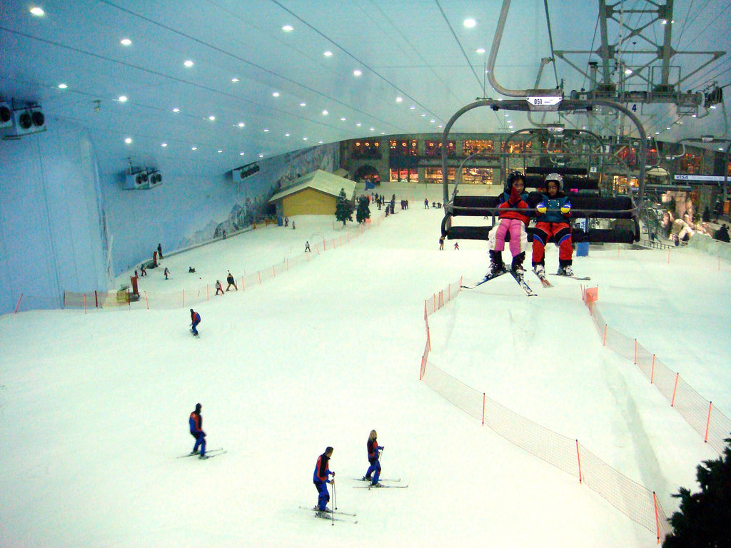 indoor ski
