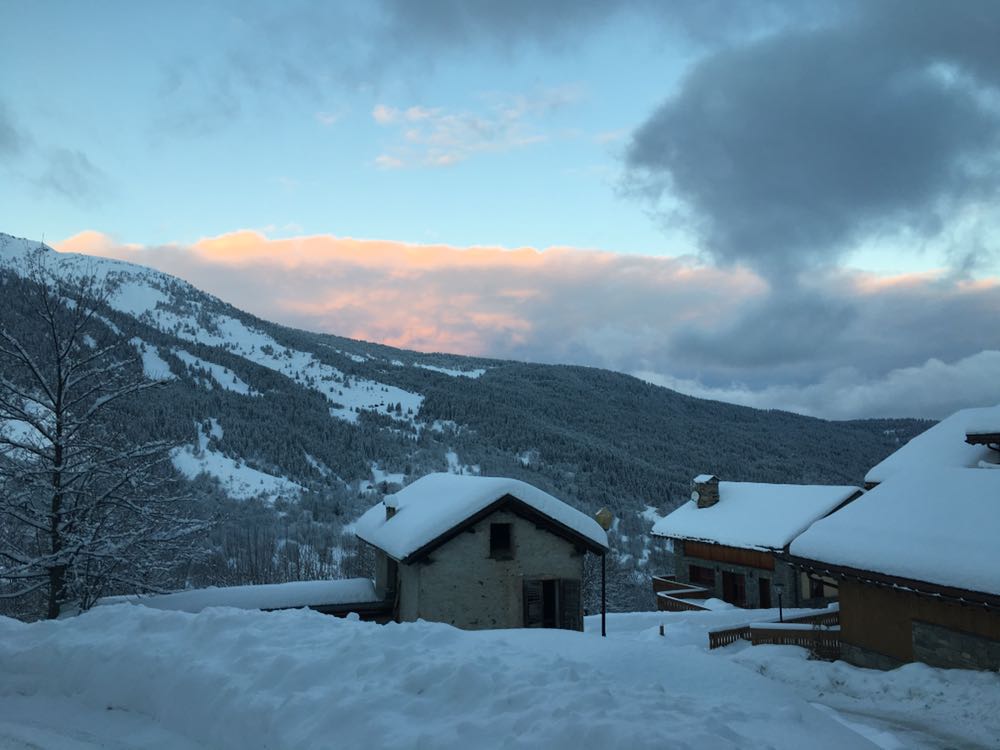 December snow Meribel